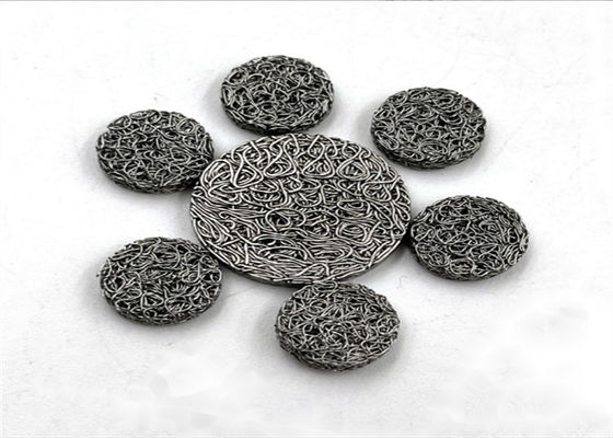 Çeşitli filtreleme uygulamaları için çok yönlü sıkıştırılmış örgü tel ağı