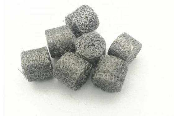 Endüstriyel Uygulamalarda Mükemmel Filtrasyon ve Yapısal Stabilite Sağlayan Esnek 20*60mm Sıkıştırılmış Örme Tel Örgü
